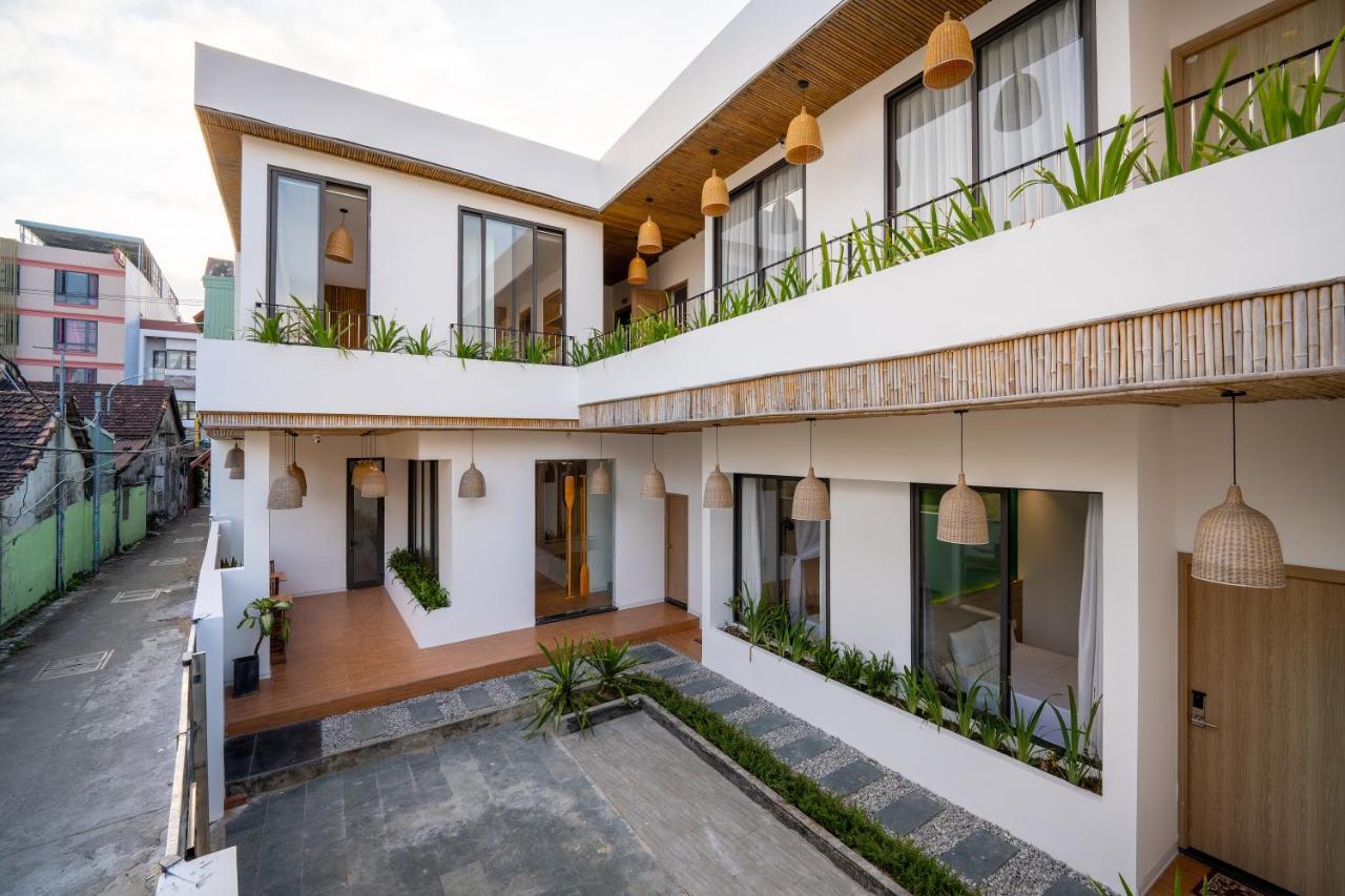 Carol 1 Villa